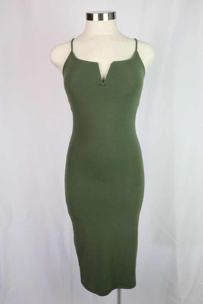 ~Stretchy and form fitting   ~Color: Olive green  ~Fabric: polyester / rayon / spandex
